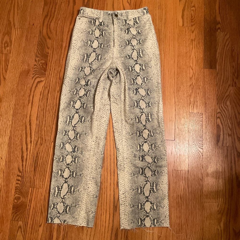 Zara Women Premium Denim Collection Jeans, Grey Snake Print, 5-Pocket, Sz 4